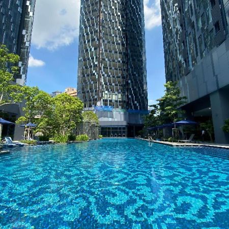 Star Holiday Sky Pool Klcc Куала-Лумпур Экстерьер фото