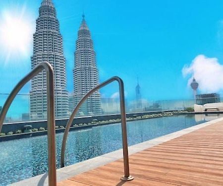 Star Holiday Sky Pool Klcc Куала-Лумпур Экстерьер фото