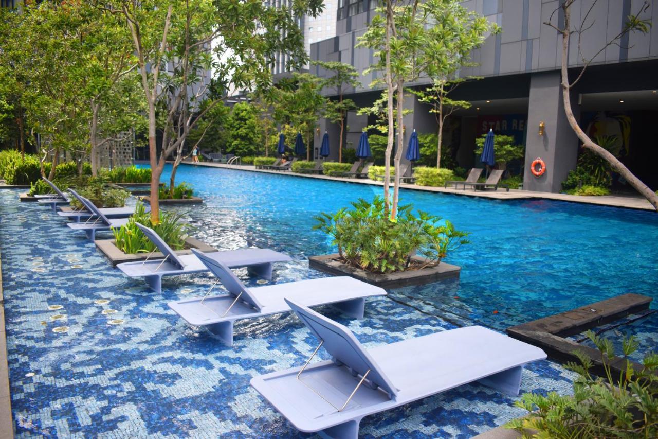 Star Holiday Sky Pool Klcc Куала-Лумпур Экстерьер фото