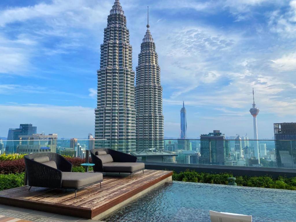 Star Holiday Sky Pool Klcc Куала-Лумпур Экстерьер фото